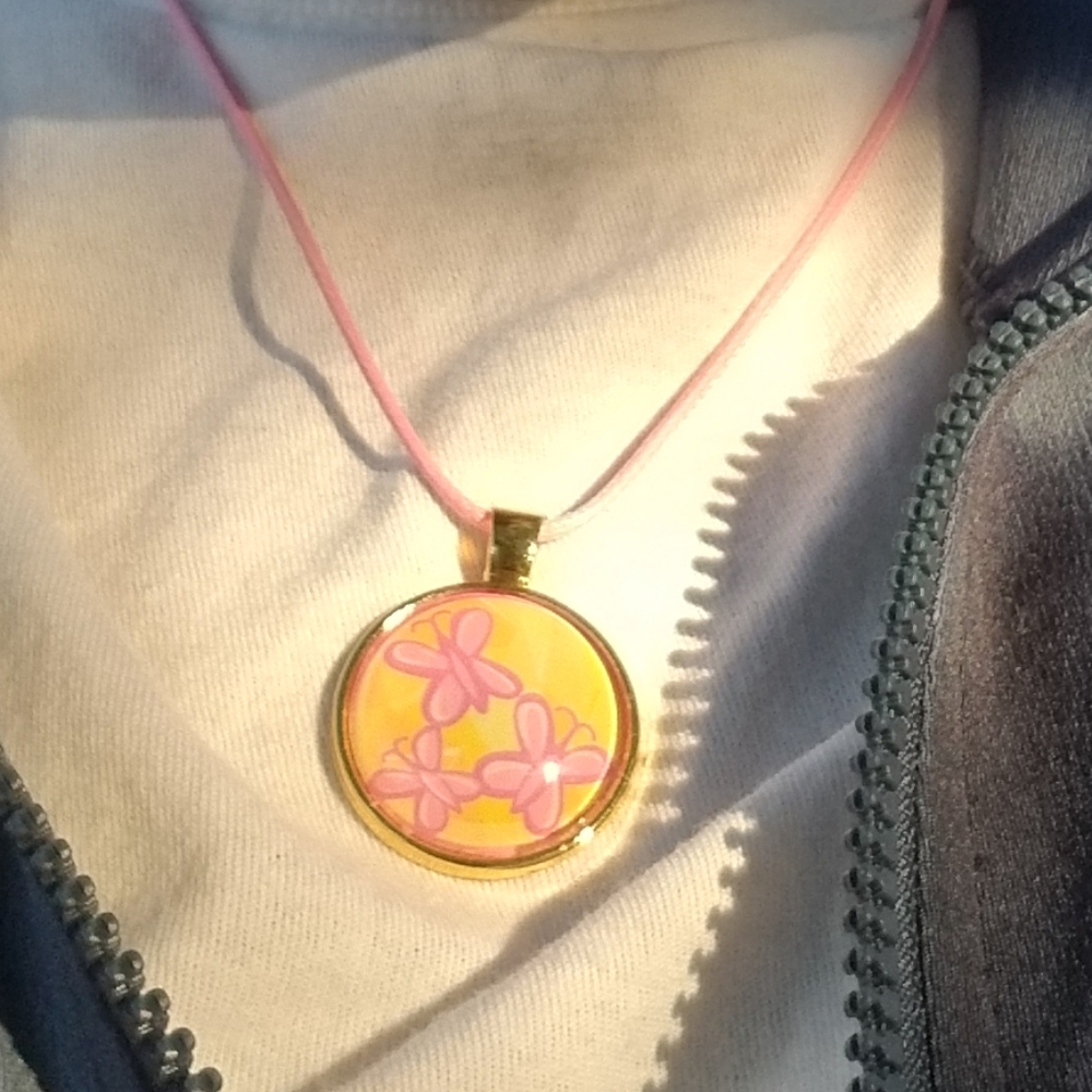 MY LITTLE PONY FLUTTERSHY NECKLACE